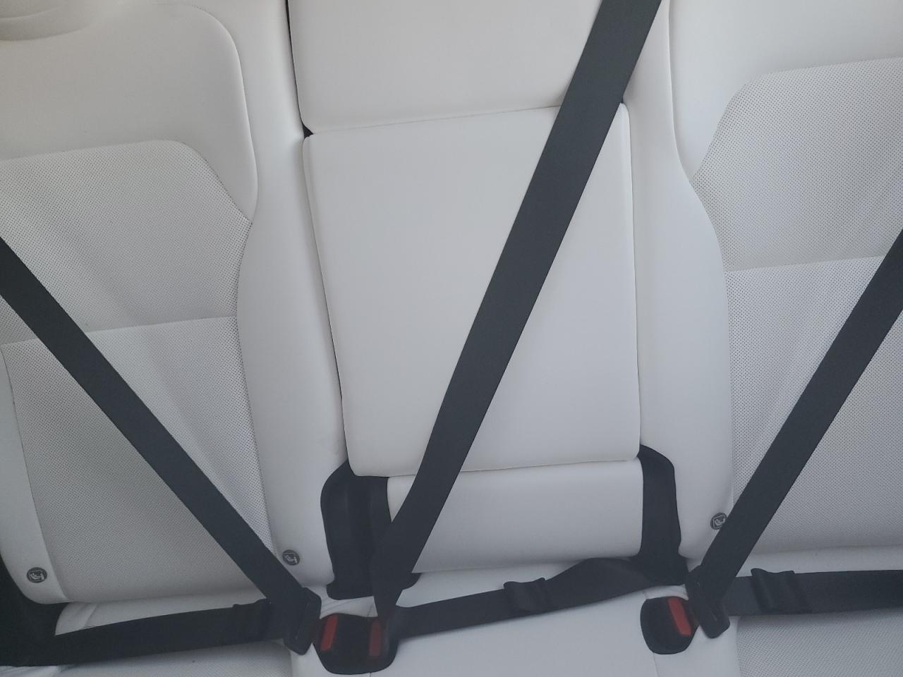 2026 Tesla Model Y VIN: 7SAYGDEE2TA409410 Lot: 91087505