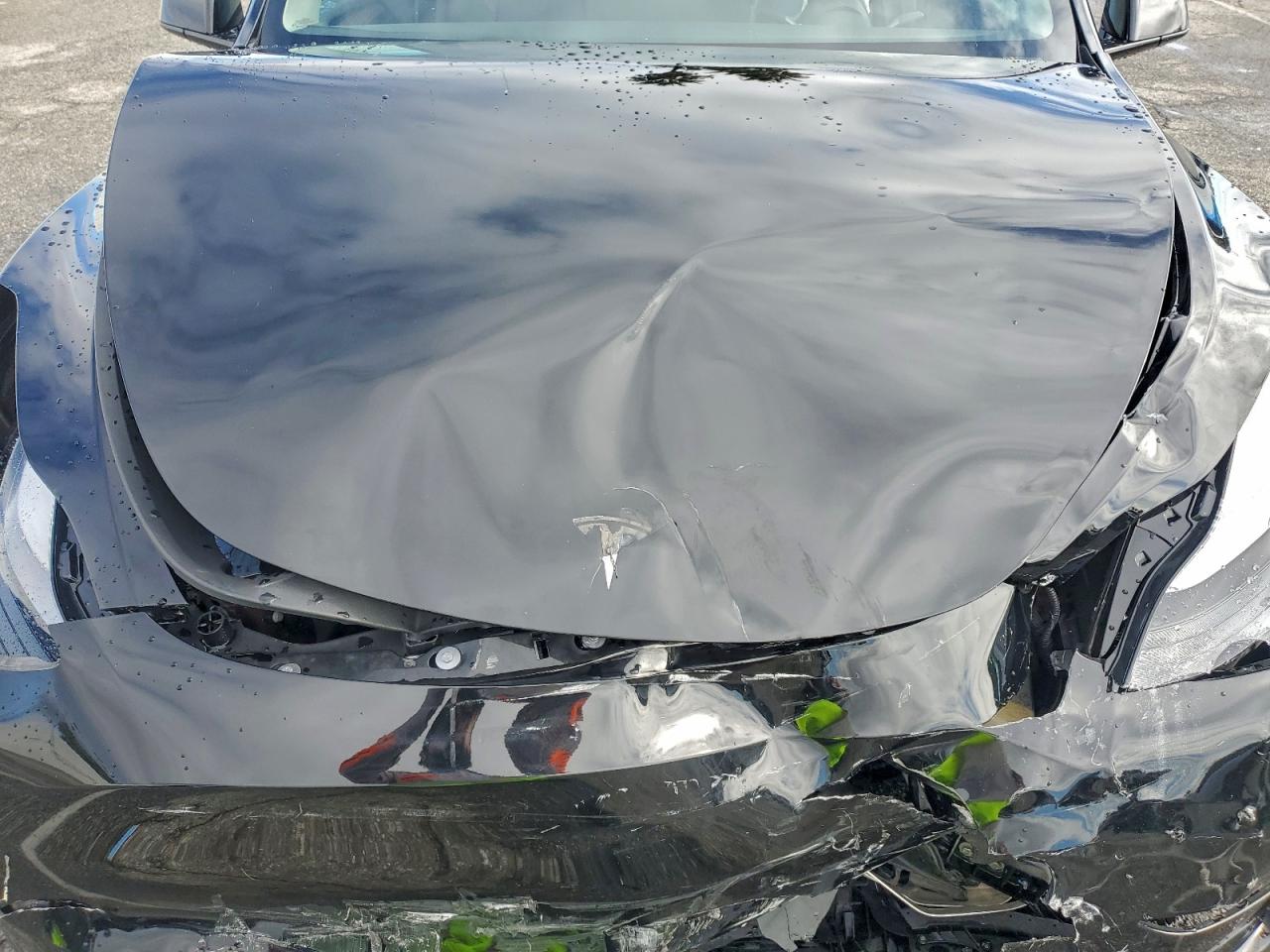 2024 Tesla Model Y VIN: 7SAYGDED2RF162618 Lot: 93695165