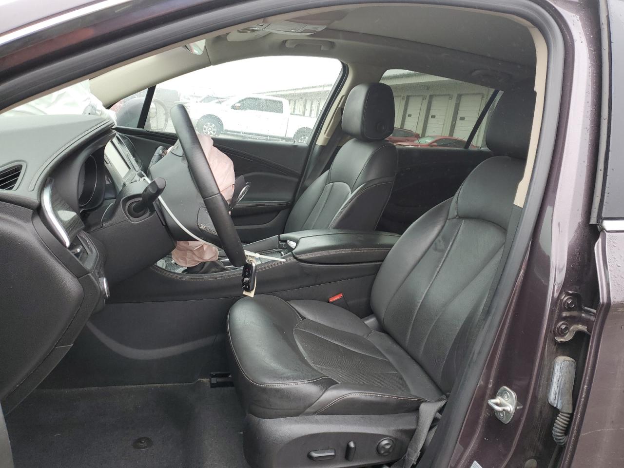 2017 Buick Envision Essence VIN: LRBFXDSA7HD116284 Lot: 93311905