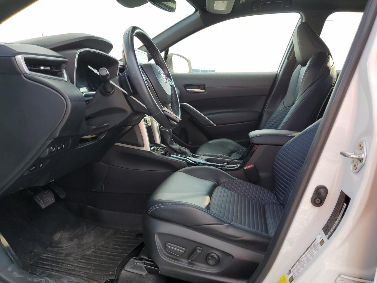 2023 Toyota Corolla Cross Le VIN: 7MUFBABG2PV002043 Lot: 93287175