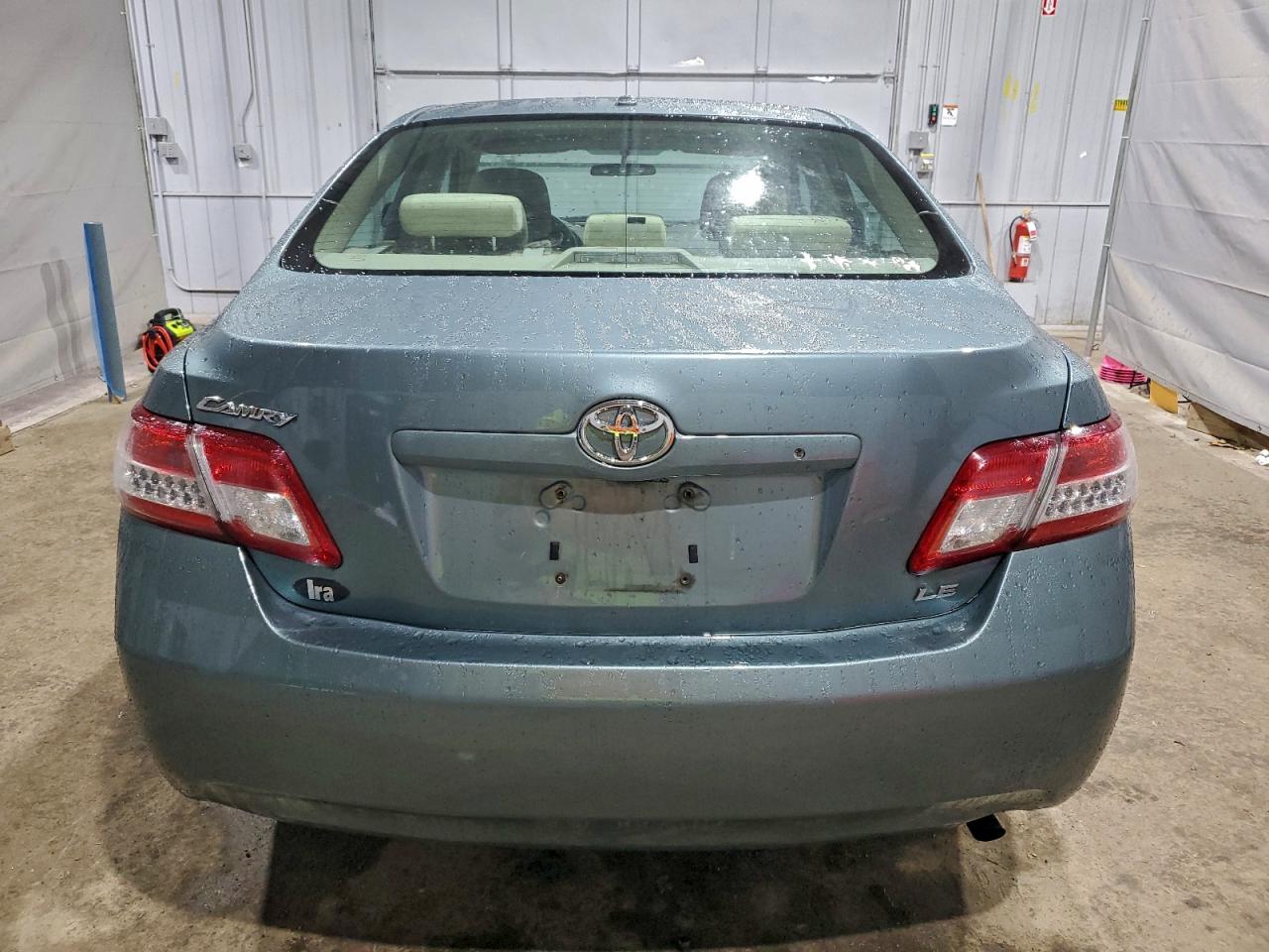 2010 Toyota Camry Base VIN: 4T4BF3EK4AR033825 Lot: 94447575