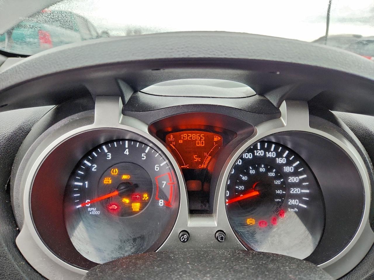 2011 Nissan Juke S VIN: JN8AF5MV6BT022337 Lot: 93698325