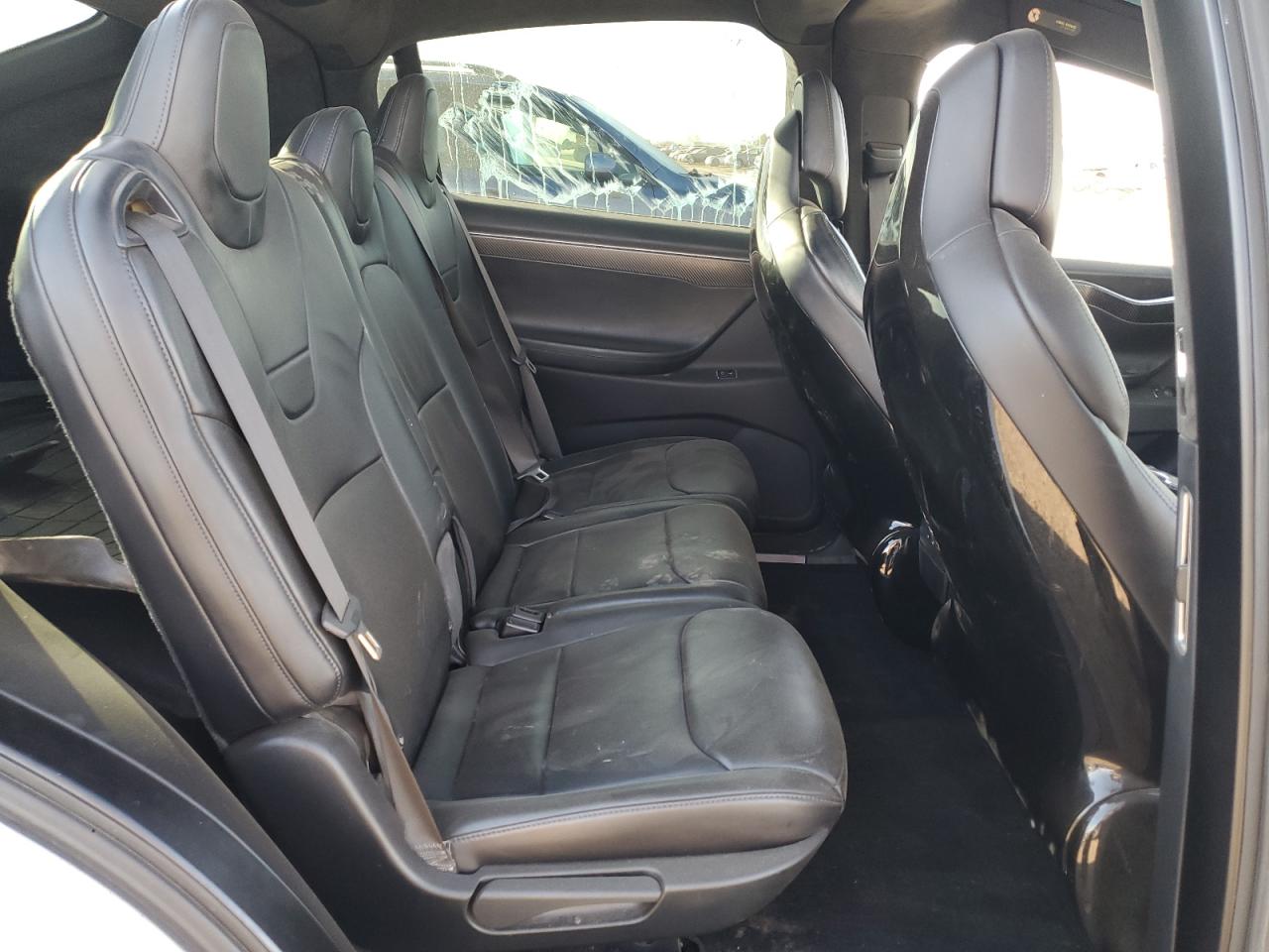 2017 Tesla Model X VIN: 5YJXCDE29HF037956 Lot: 87217735