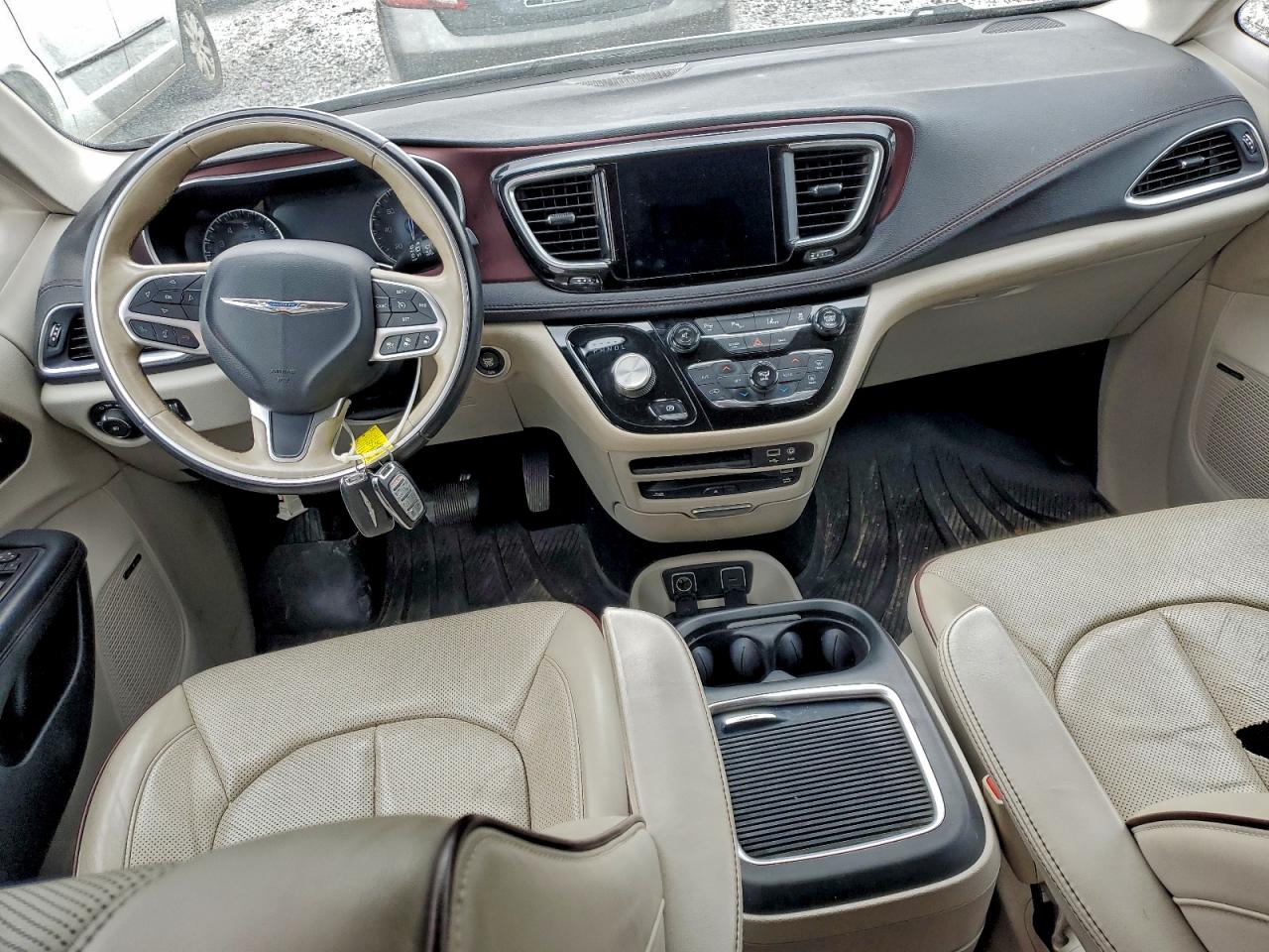 2017 Chrysler Pacifica Limited VIN: 2C4RC1GG8HR602993 Lot: 93957065