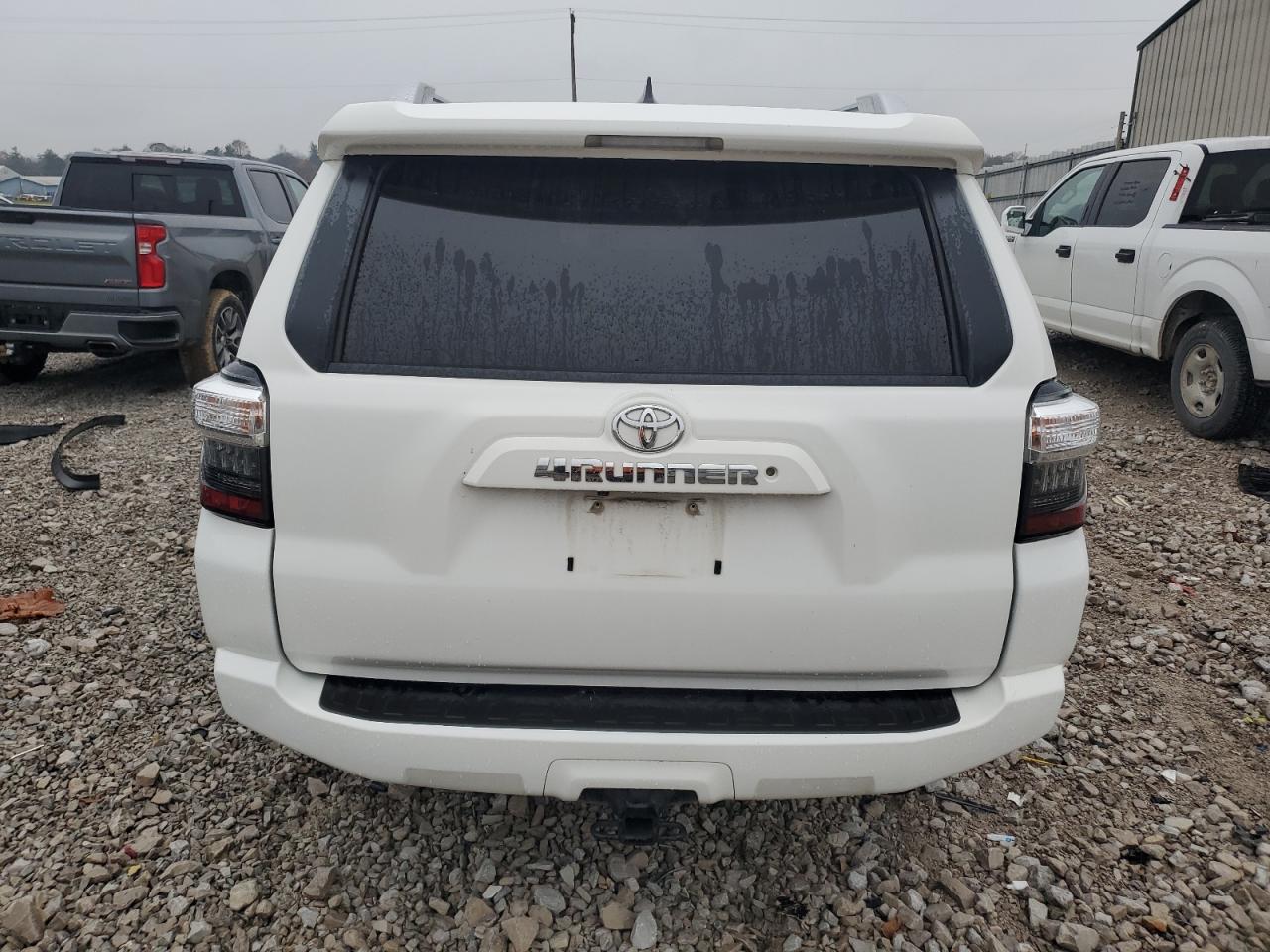 2018 Toyota 4Runner Sr5/Sr5 Premium VIN: JTEBU5JRXJ5514588 Lot: 93085975