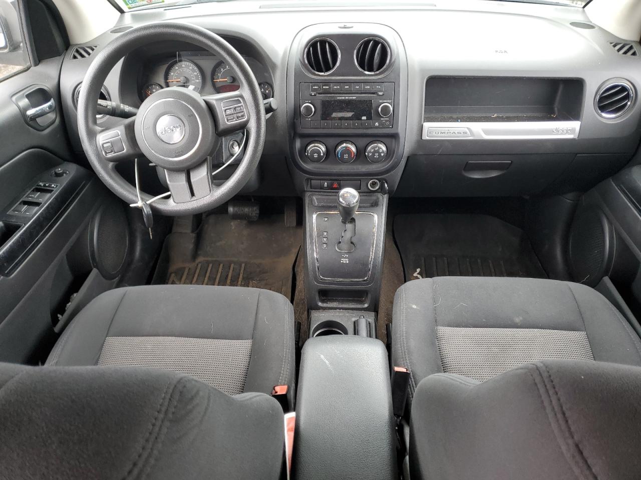 2014 Jeep Compass Sport VIN: 1C4NJDBB9ED880415 Lot: 92355455