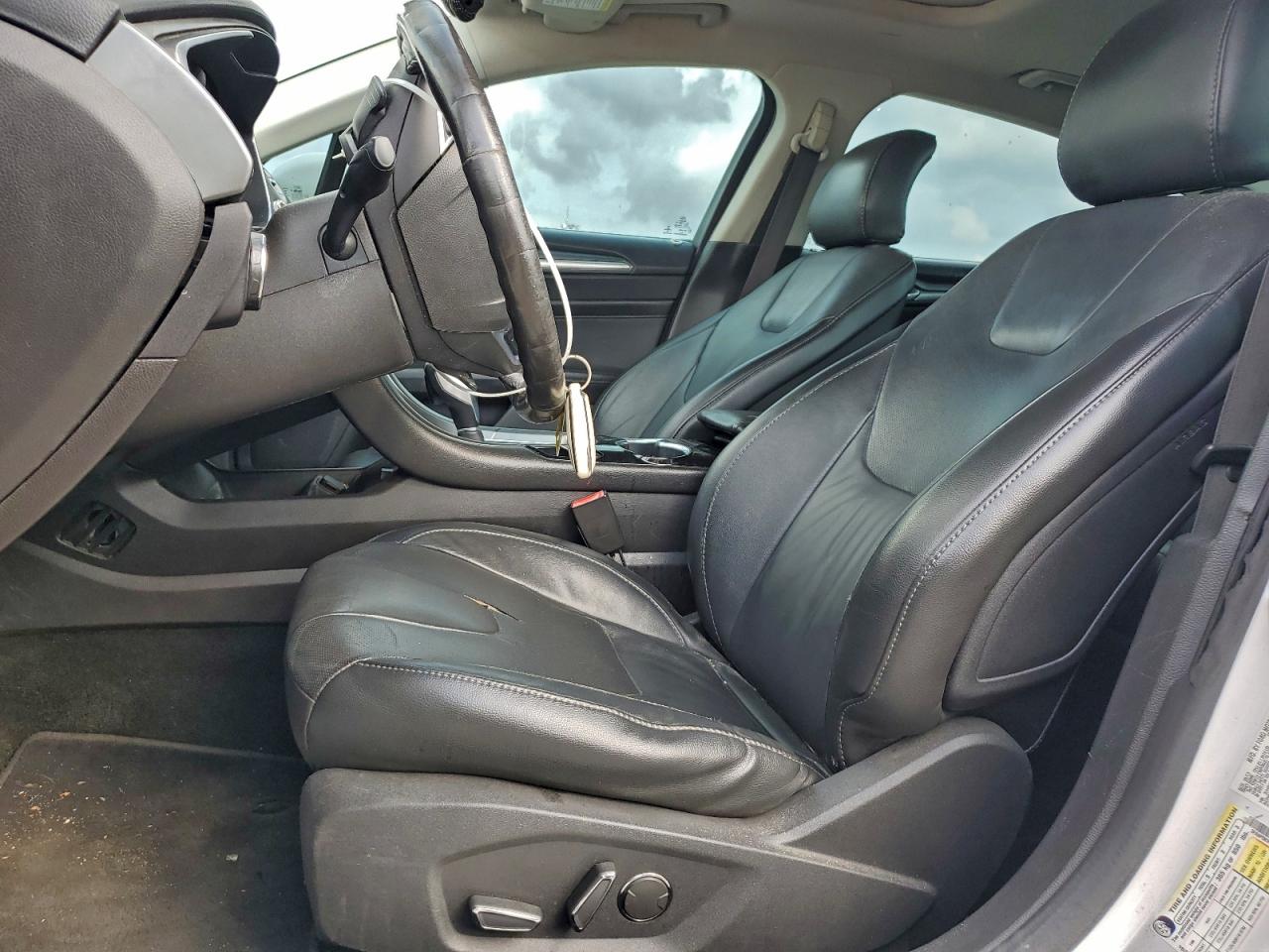 2016 Ford Fusion Titanium VIN: 3FA6P0K91GR263471 Lot: 93699135