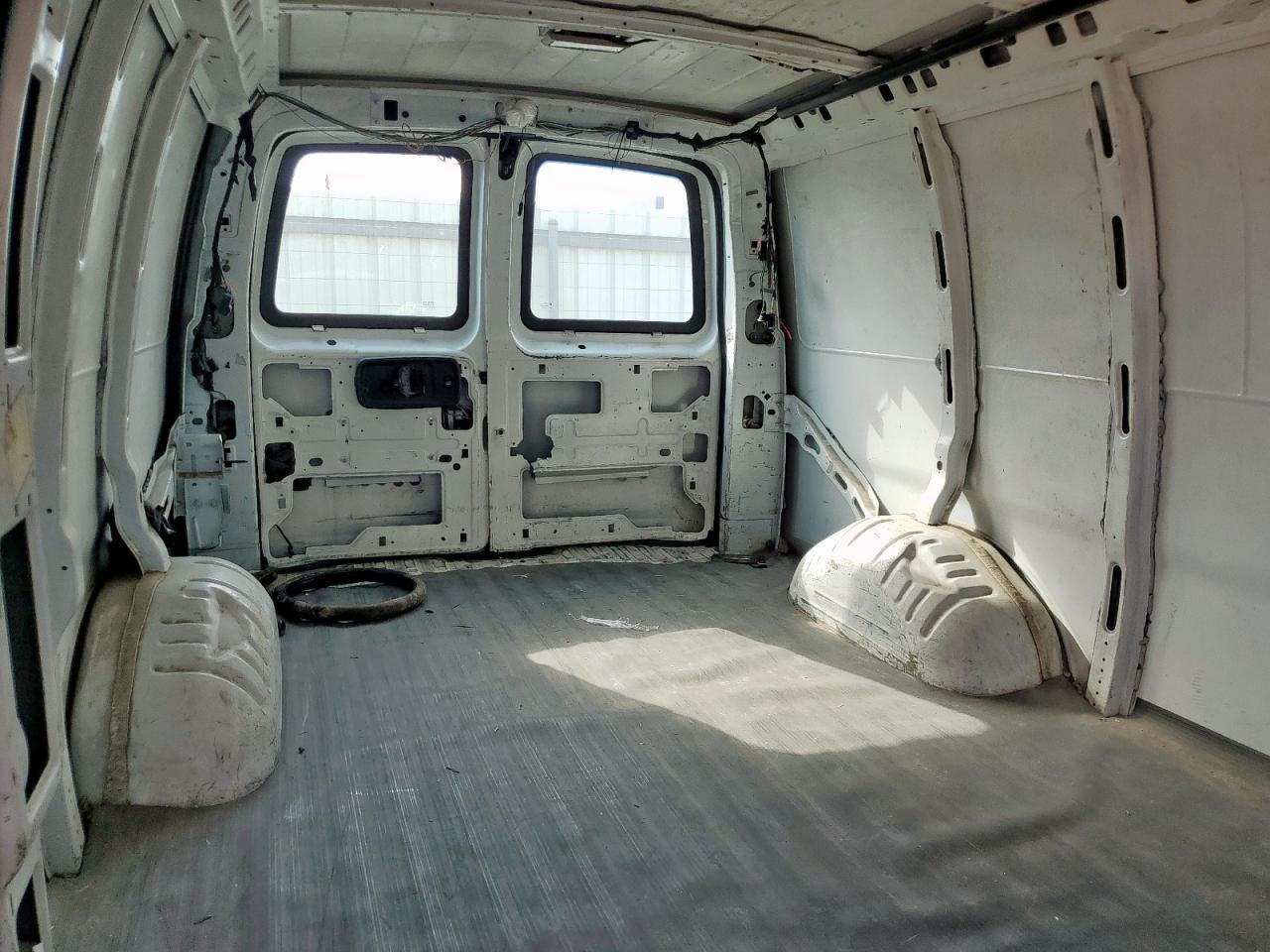 2014 Chevrolet Express G2500 VIN: 1GCWGGFA9E1164024 Lot: 93743695