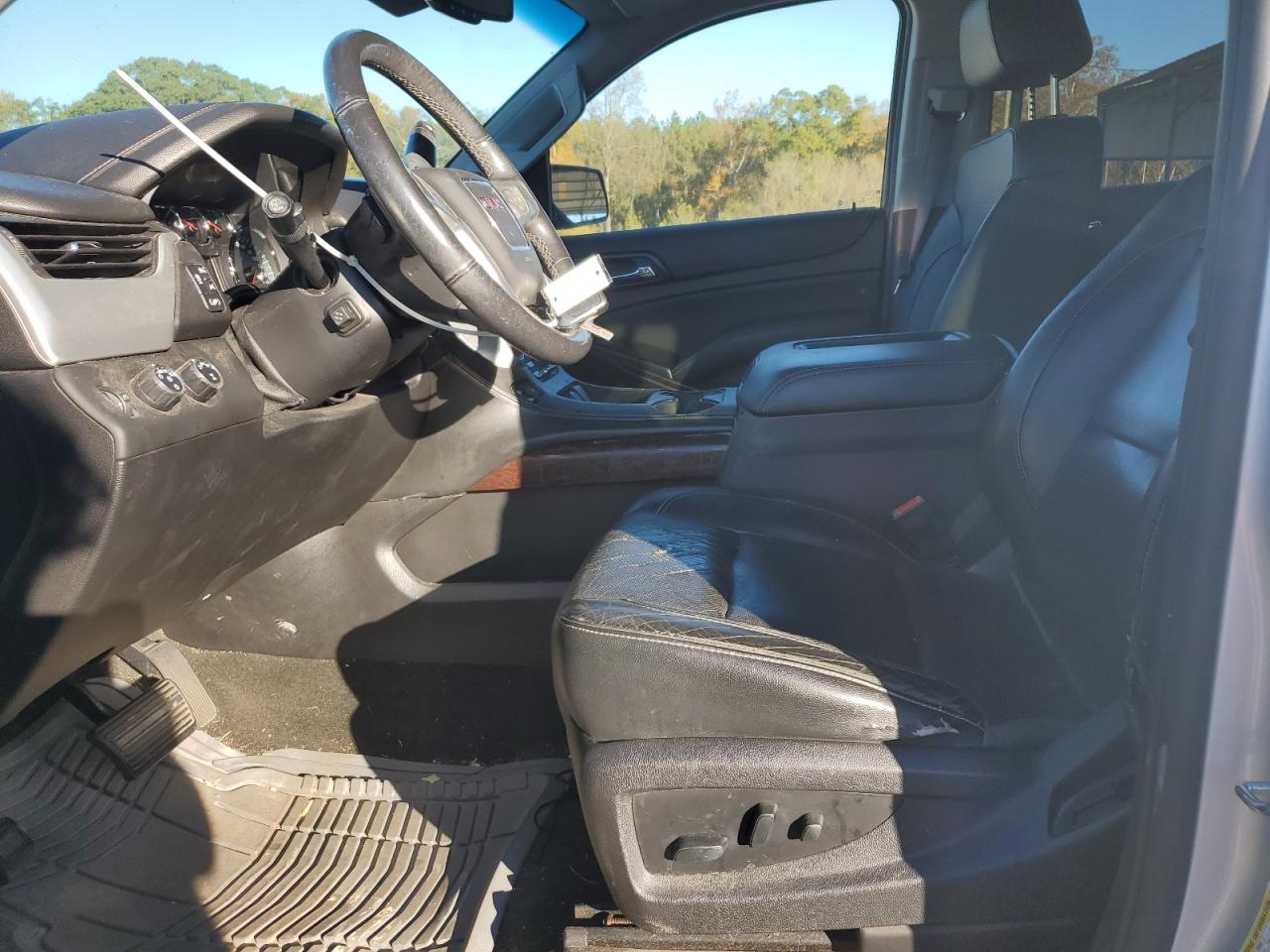 2017 GMC Yukon Xl K1500 Slt VIN: 1GKS2GKCXHR187648 Lot: 91491845