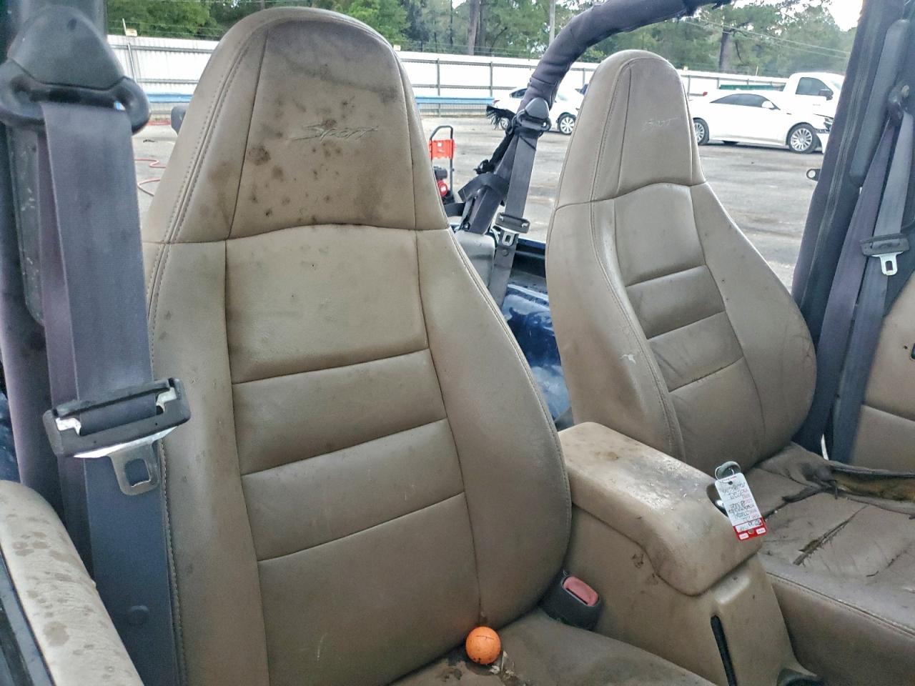 2002 Jeep Wrangler / Tj Sport VIN: 1J4FA49S72P713727 Lot: 94110965