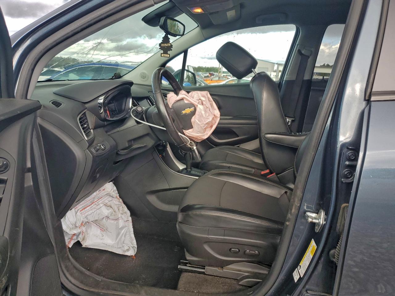 2022 Chevrolet Trax 1Lt VIN: KL7CJPSM7NB560075 Lot: 94304355