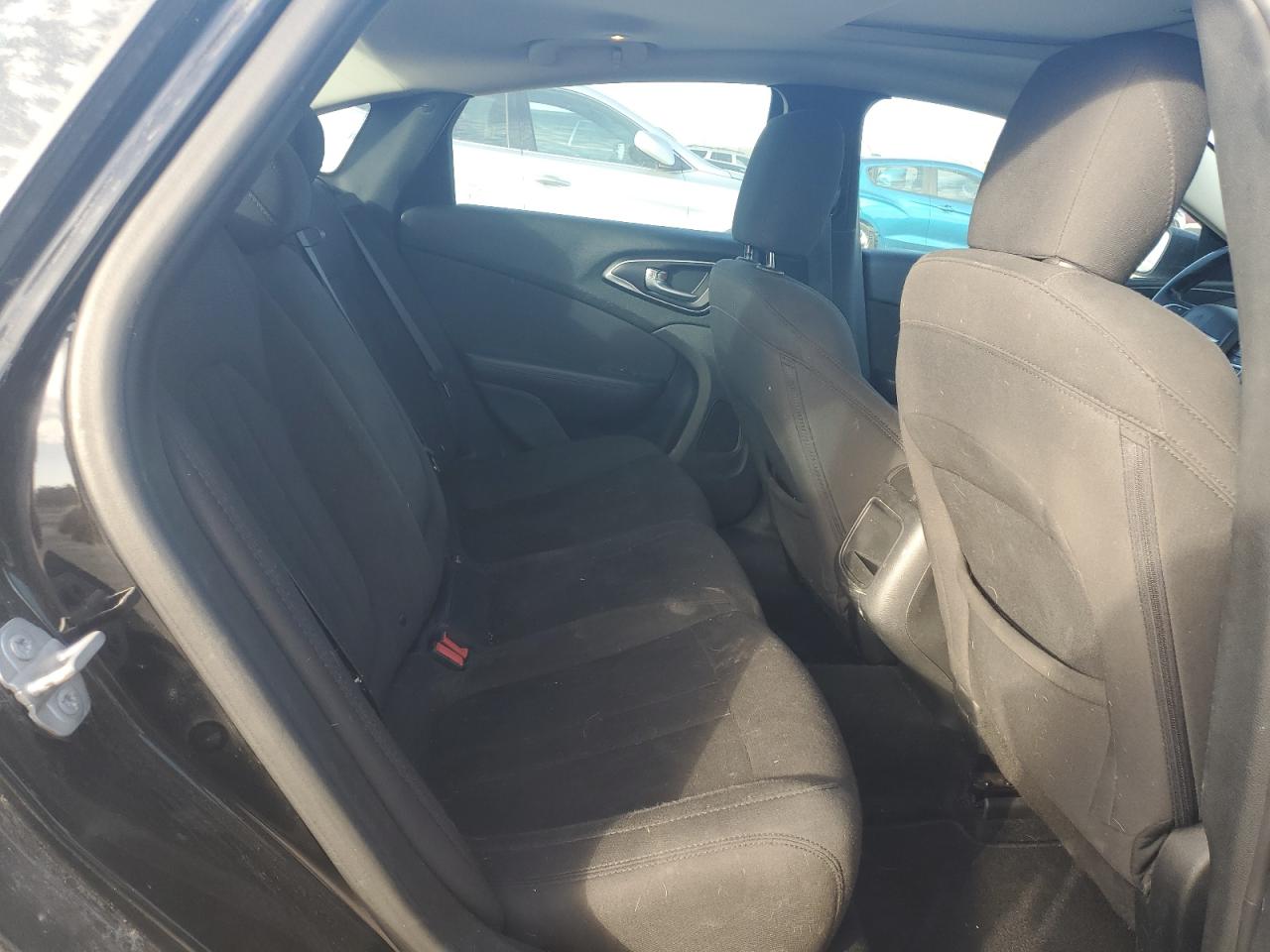 2016 Chrysler 200 Limited VIN: 1C3CCCAB3GN147792 Lot: 92996485