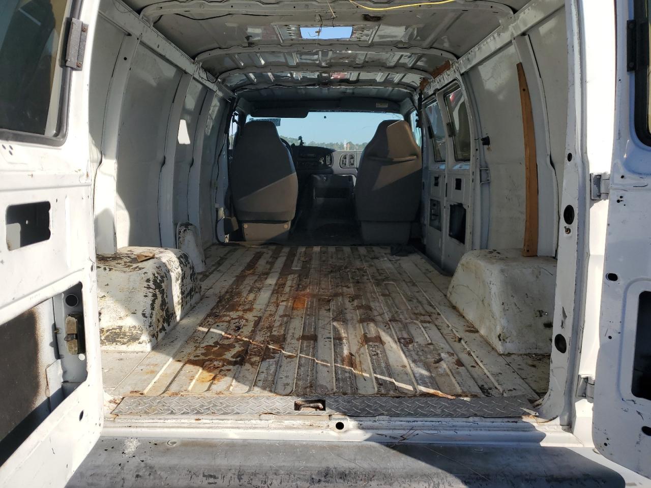 1998 Dodge Ram Van B1500 VIN: 2B7HB11X7WK157496 Lot: 90813645