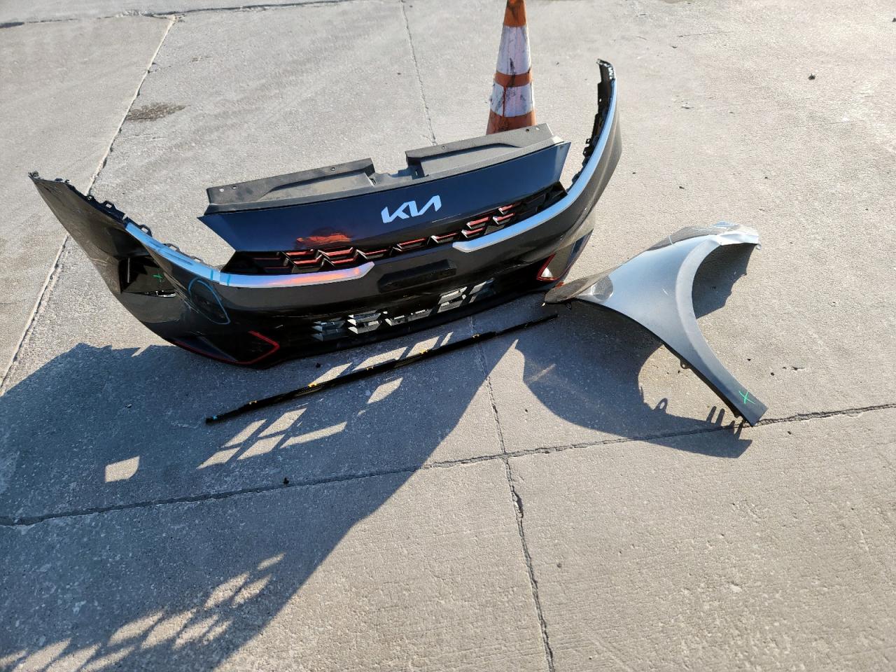 2024 Kia Forte Gt Line VIN: 3KPF54AD4RE786488 Lot: 93147325