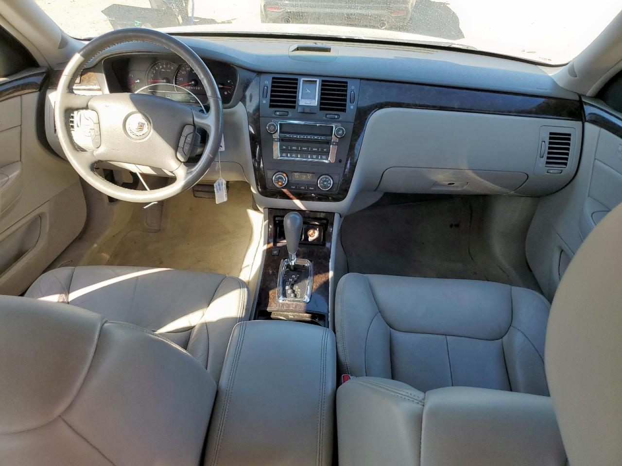 2008 Cadillac Dts VIN: 1G6KD57Y78U111660 Lot: 92628595