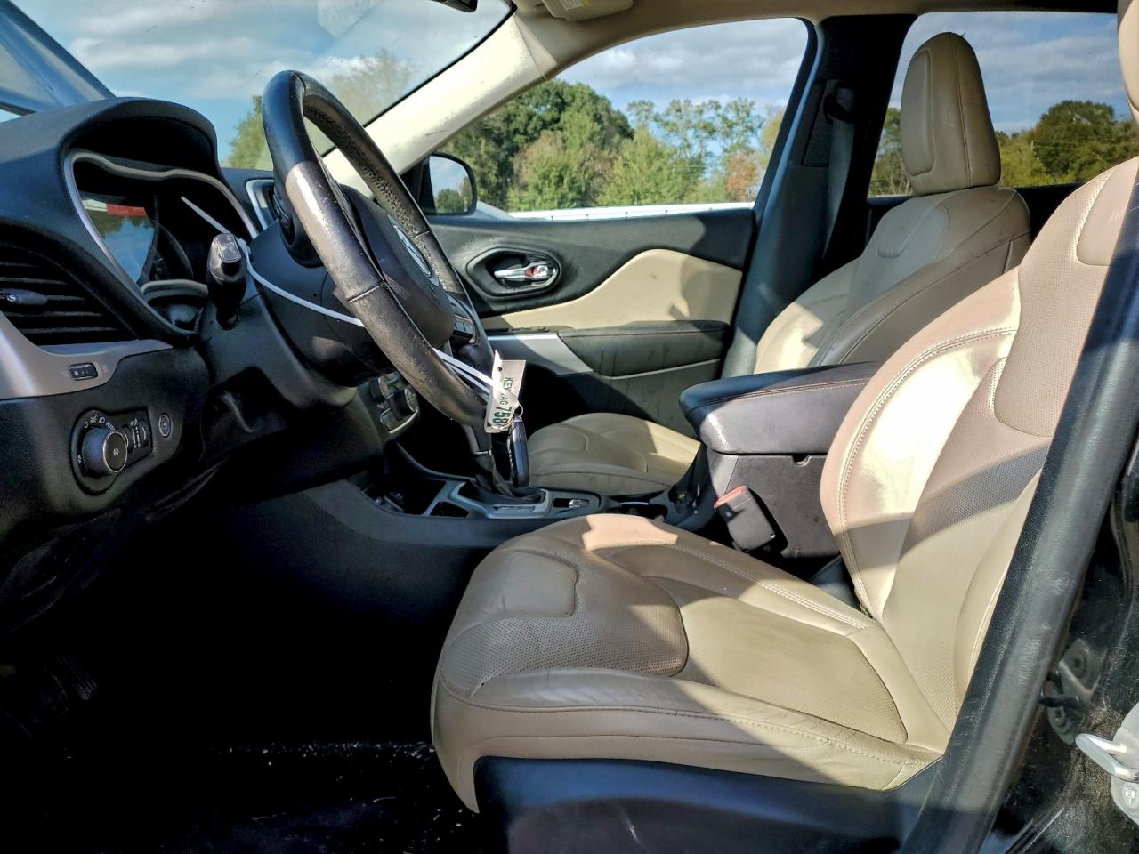 2018 Jeep Cherokee Limited VIN: 1C4PJLDX8JD552408 Lot: 94125855