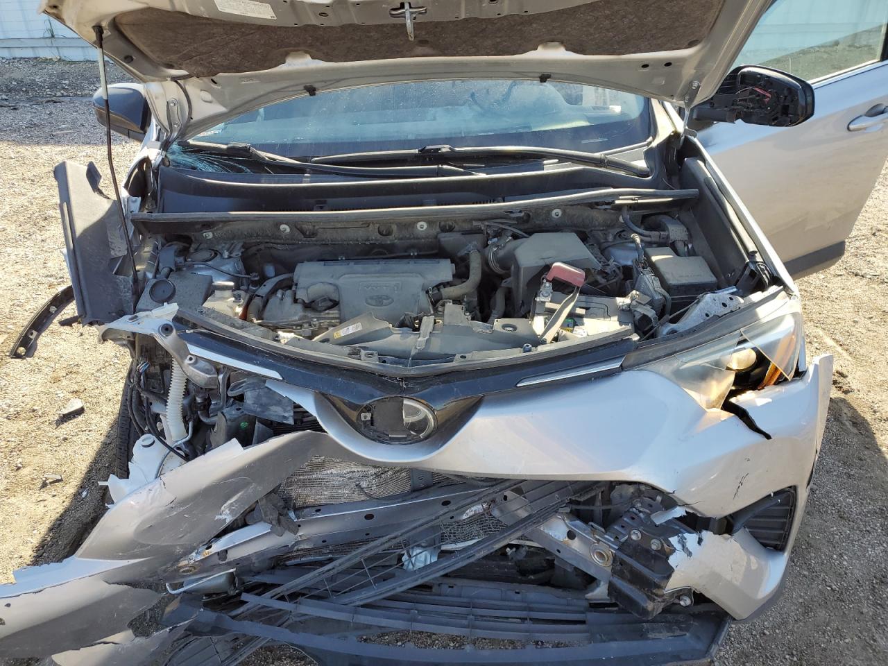 2018 Toyota Rav4 Le VIN: JTMZFREV6JJ179929 Lot: 90925295