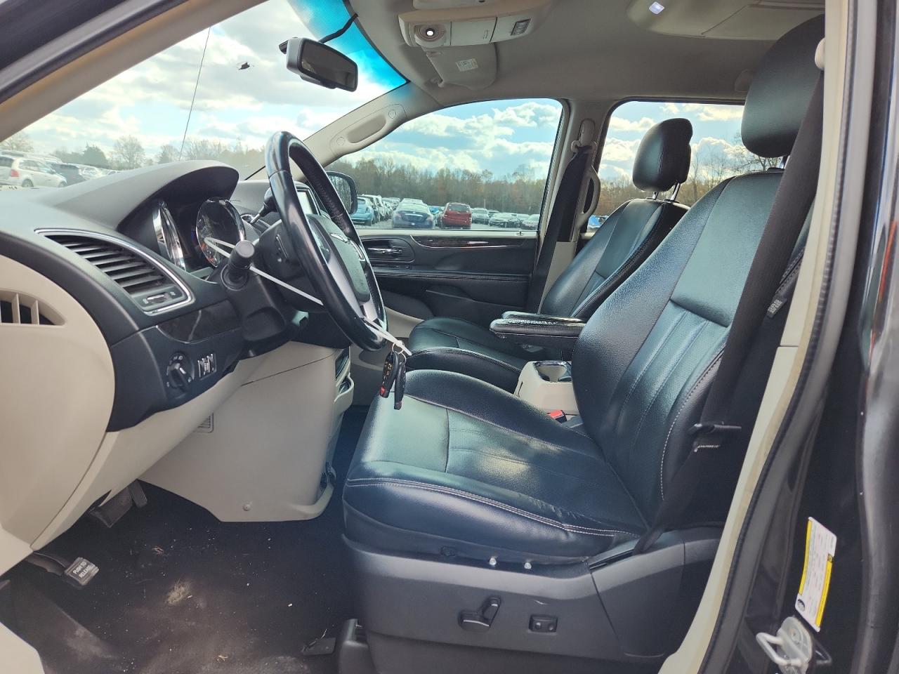 2012 Chrysler Town & Country Touring VIN: 2C4RC1BG7CR279035 Lot: 92900565