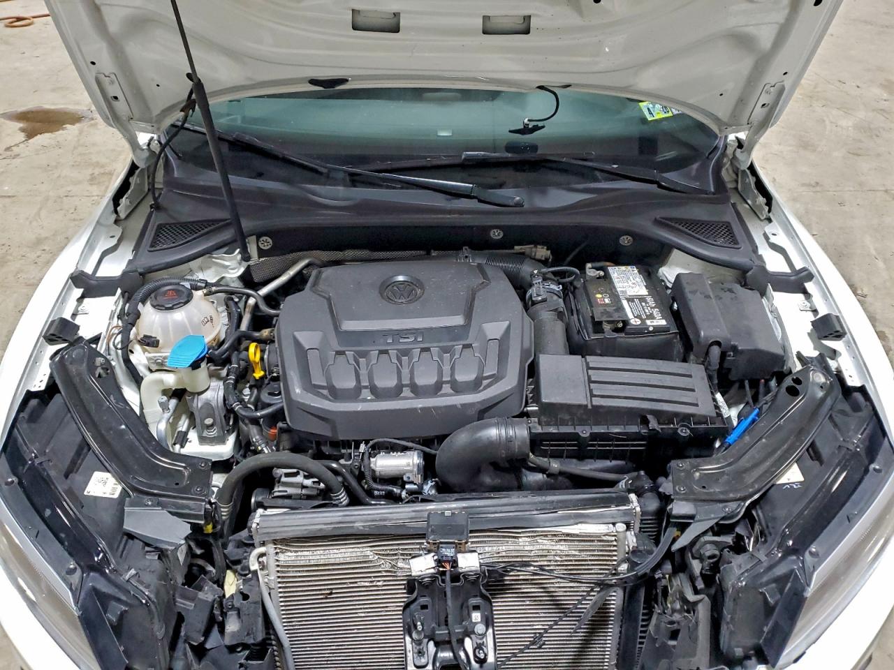 2018 Volkswagen Passat Se VIN: 1VWBA7A38JC045966 Lot: 93783435