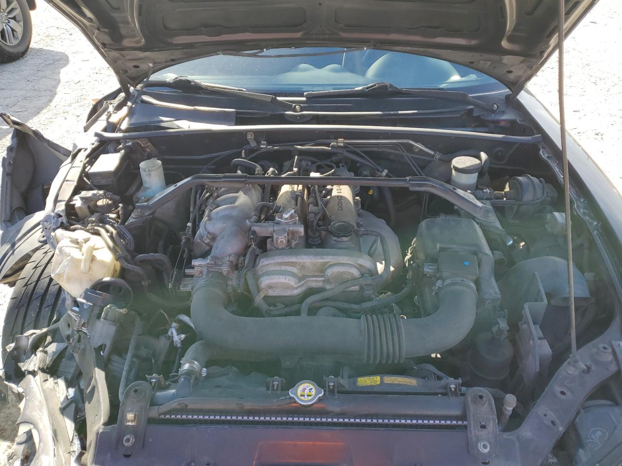 2005 Mazda Mx-5 Miata Base VIN: JM1NB353350413073 Lot: 92494565