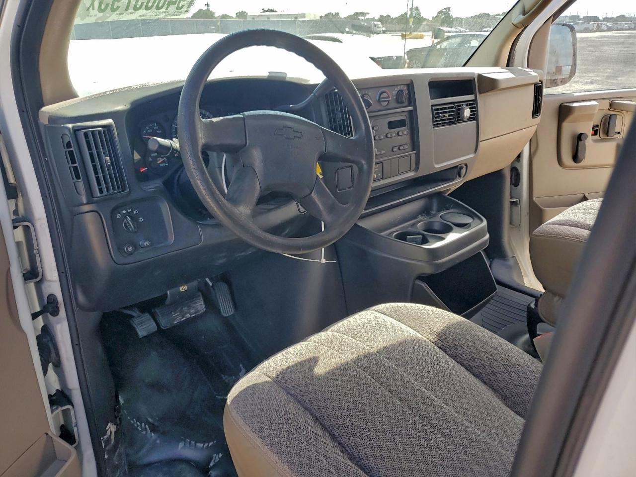 2005 Chevrolet Express G2500 VIN: 1GCGG25V851133701 Lot: 94085795