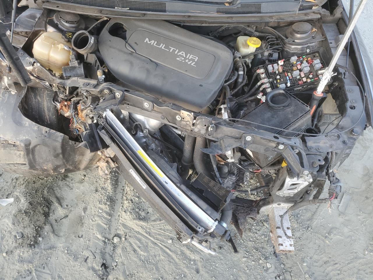 2016 Chrysler 200 Limited VIN: 1C3CCCAB2GN153292 Lot: 91820005