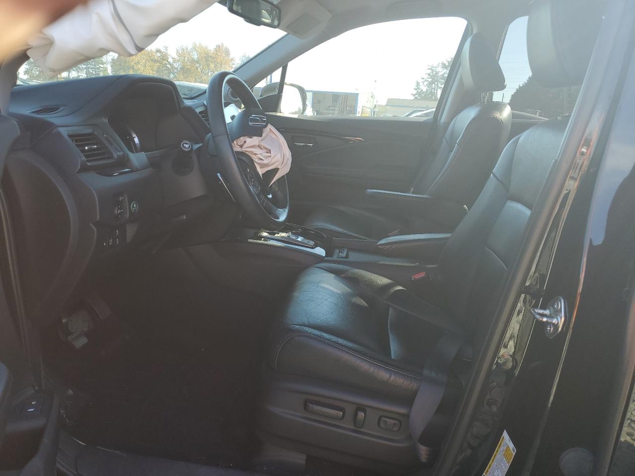 2018 Honda Pilot Touring VIN: 5FNYF6H98JB001861 Lot: 90867075