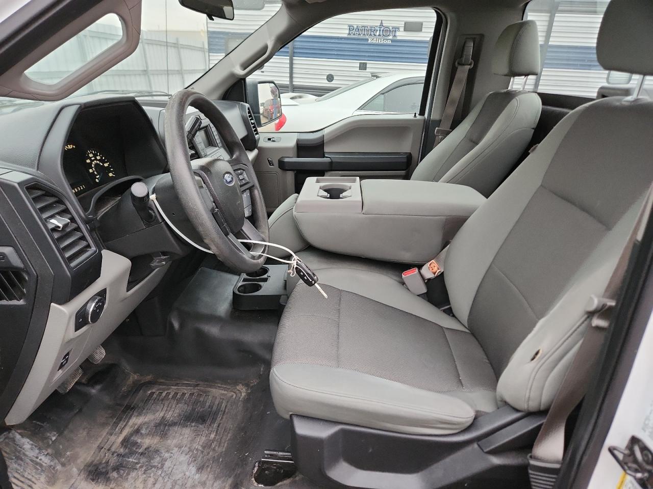 2017 Ford F150 VIN: 1FTMF1C81HKE50313 Lot: 92701715