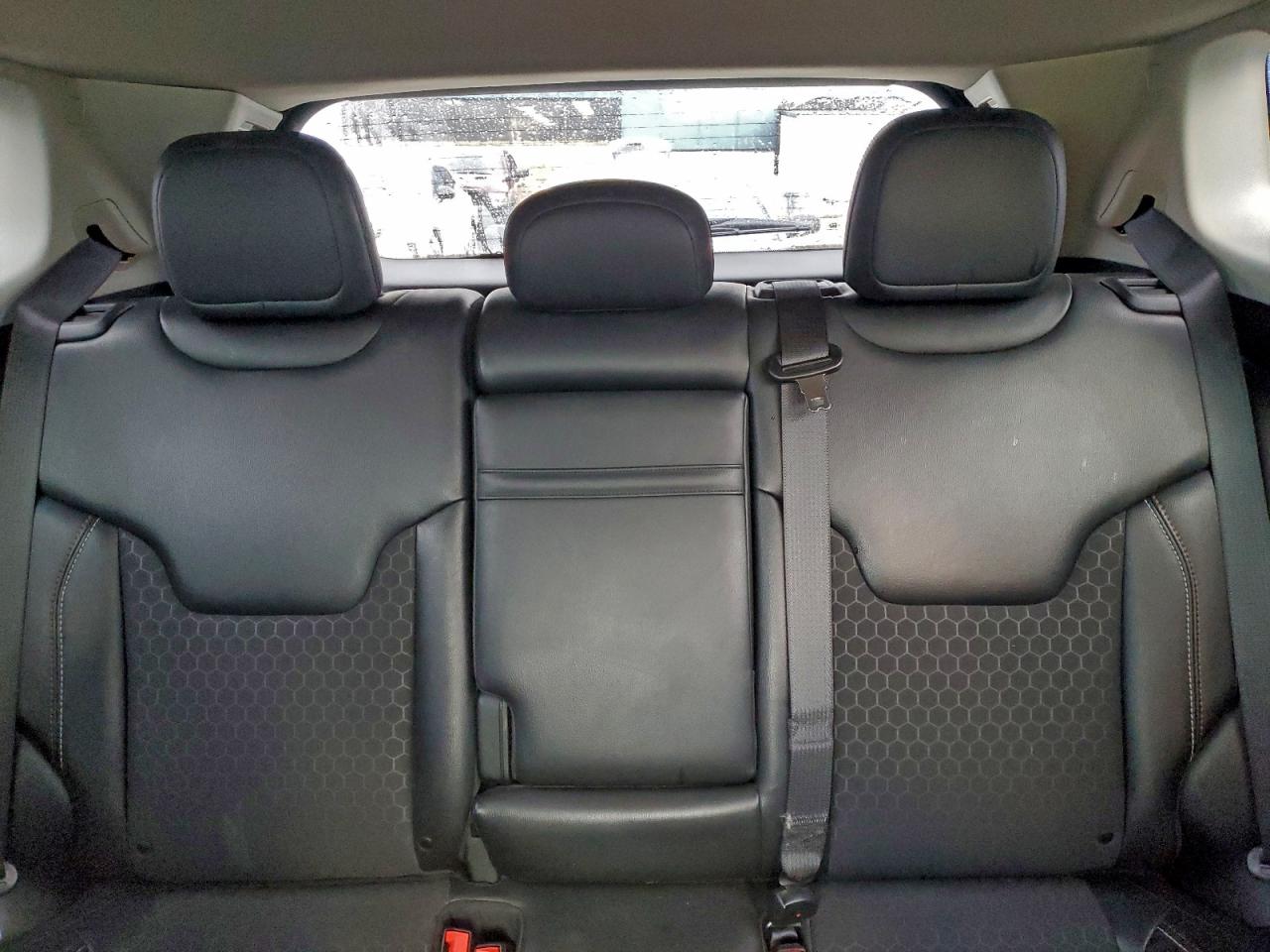 2019 Jeep Compass Latitude VIN: 3C4NJCBB2KT692710 Lot: 94556005