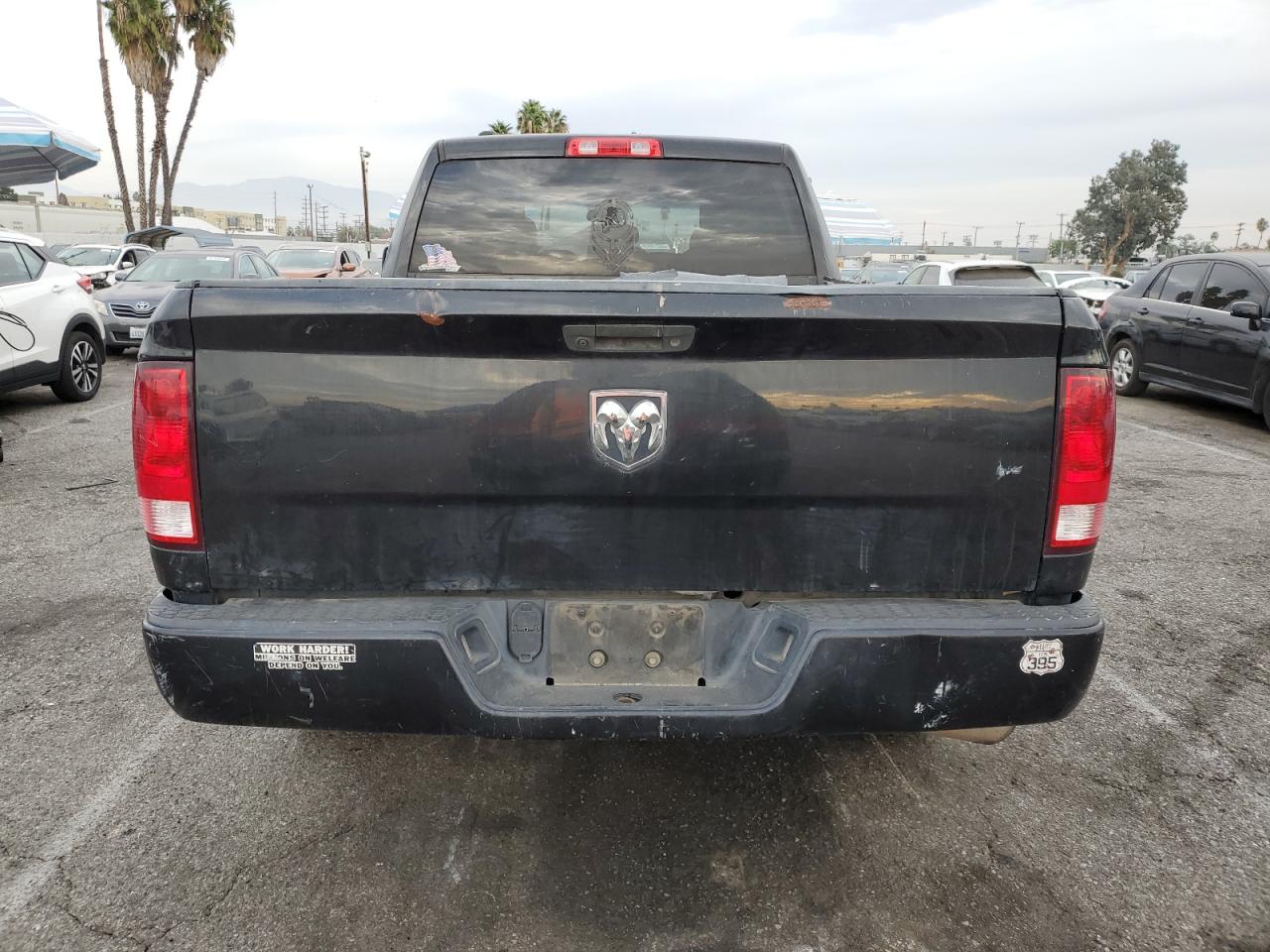 2017 Ram 1500 St VIN: 1C6RR6FG6HS505892 Lot: 92889275