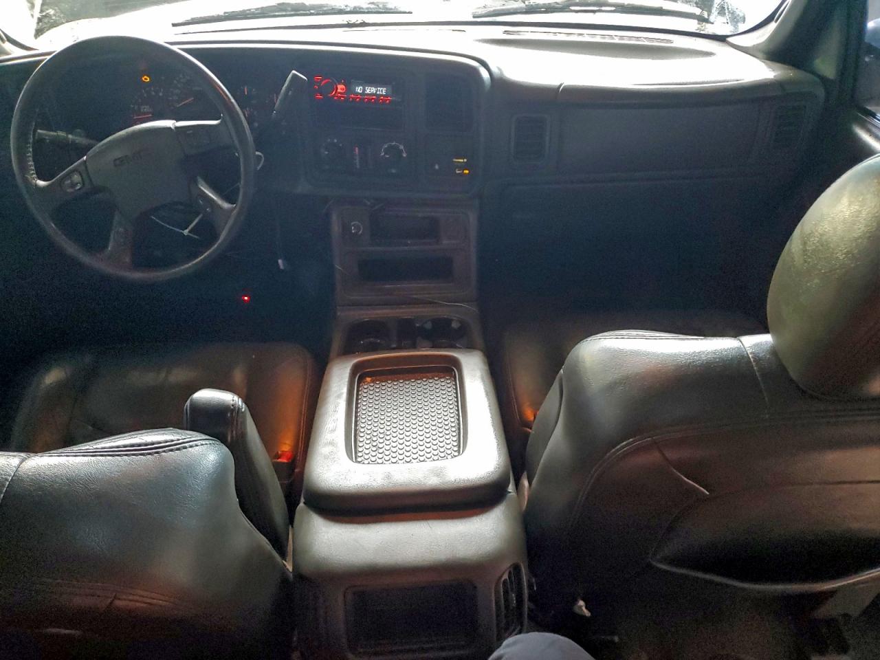 2005 GMC Sierra K2500 Heavy Duty VIN: 1GTHK29U45E176266 Lot: 93947045