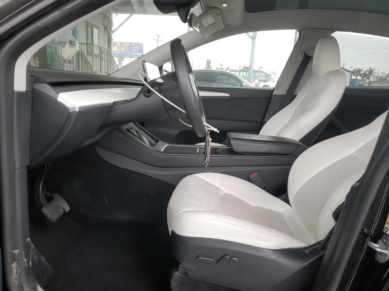 2023 Tesla Model Y VIN: 7SAYGAEE7PF934177 Lot: 92865555