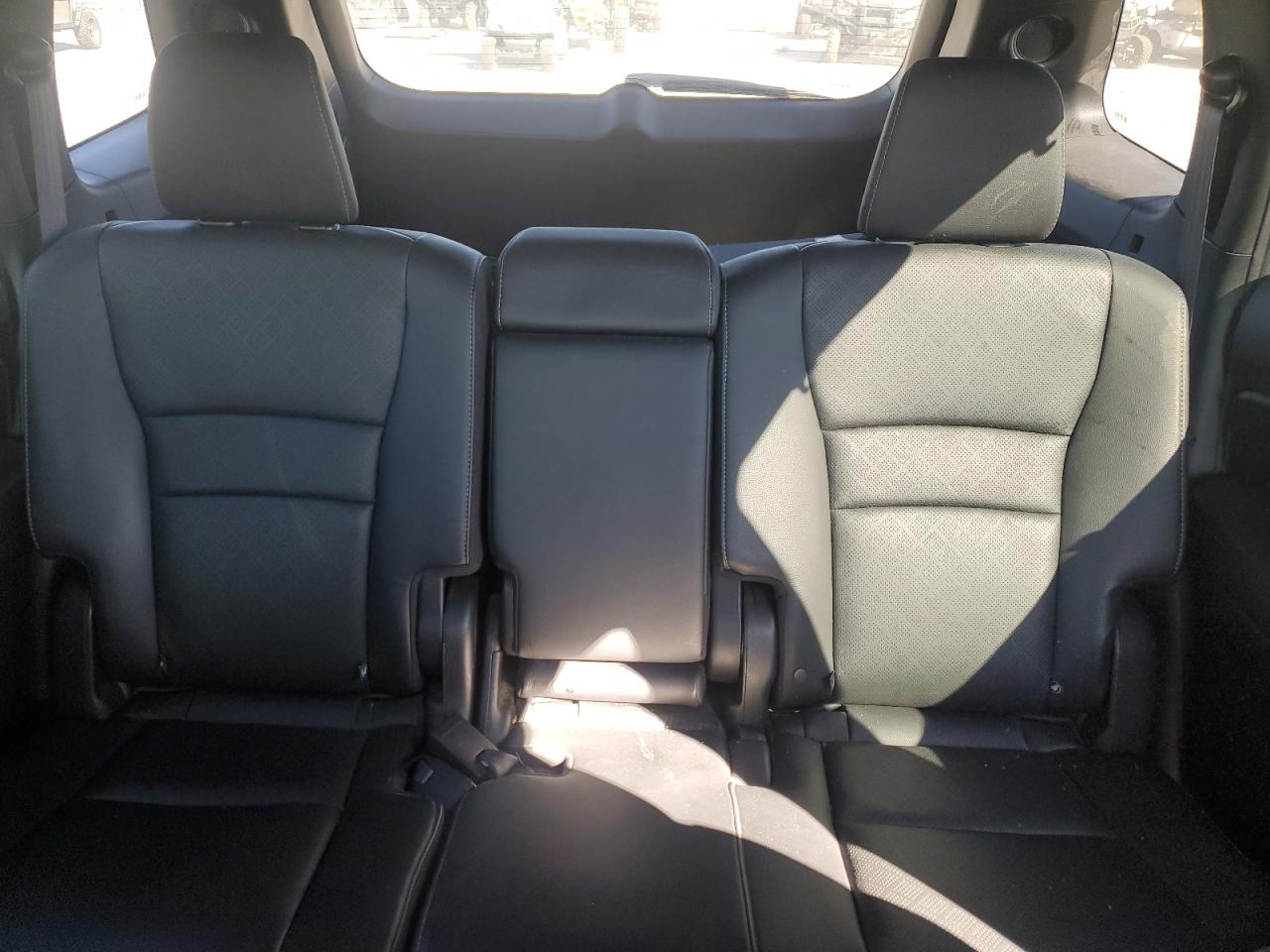 2020 Honda Passport Touring VIN: 5FNYF7H90LB004987 Lot: 93038245