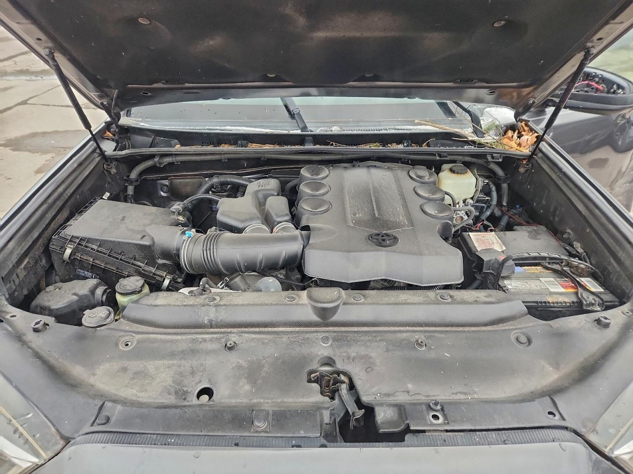 2015 Toyota 4Runner Sr5/Sr5 Premium VIN: JTEBU5JR2F5245915 Lot: 94608605