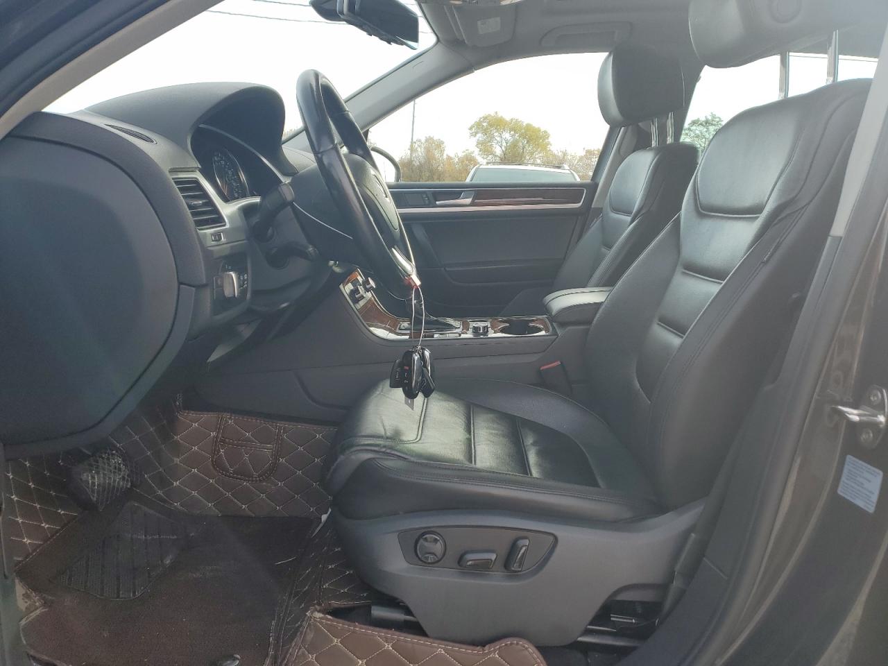 2013 Volkswagen Touareg V6 Tdi VIN: WVGEP9BP3DD000942 Lot: 91008645