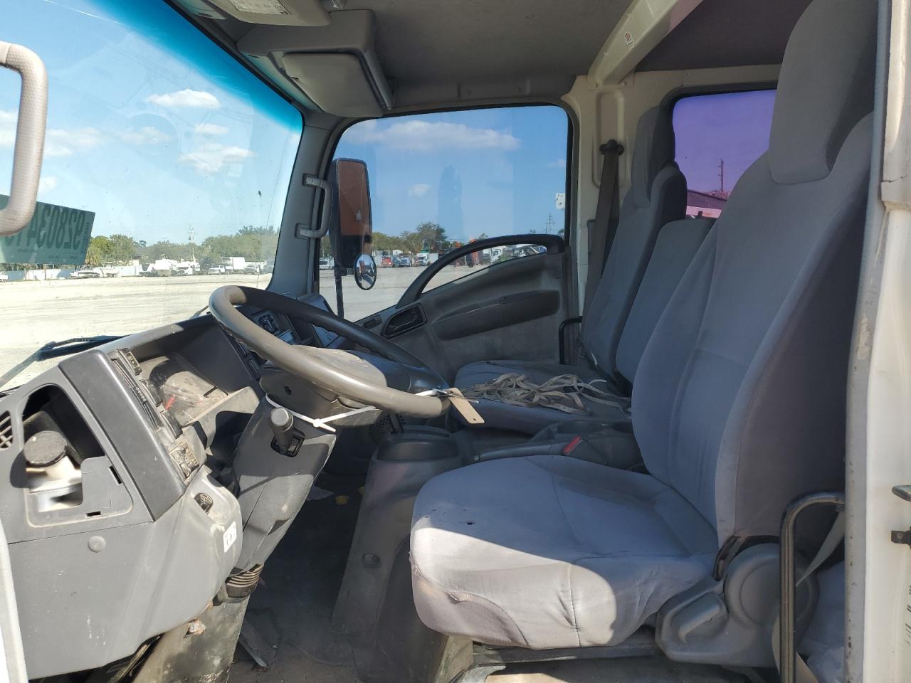 2008 Isuzu Npr Dump Flatbed Truck VIN: JALC4J16X87001863 Lot: 92803415