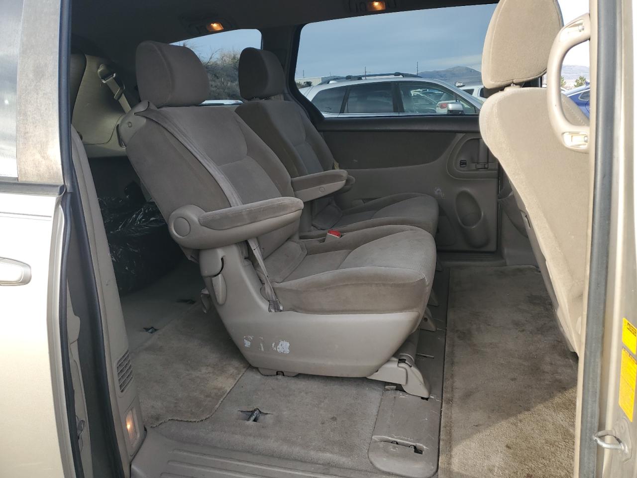 2004 Toyota Sienna Le VIN: 5TDBA23C34S000178 Lot: 92529325