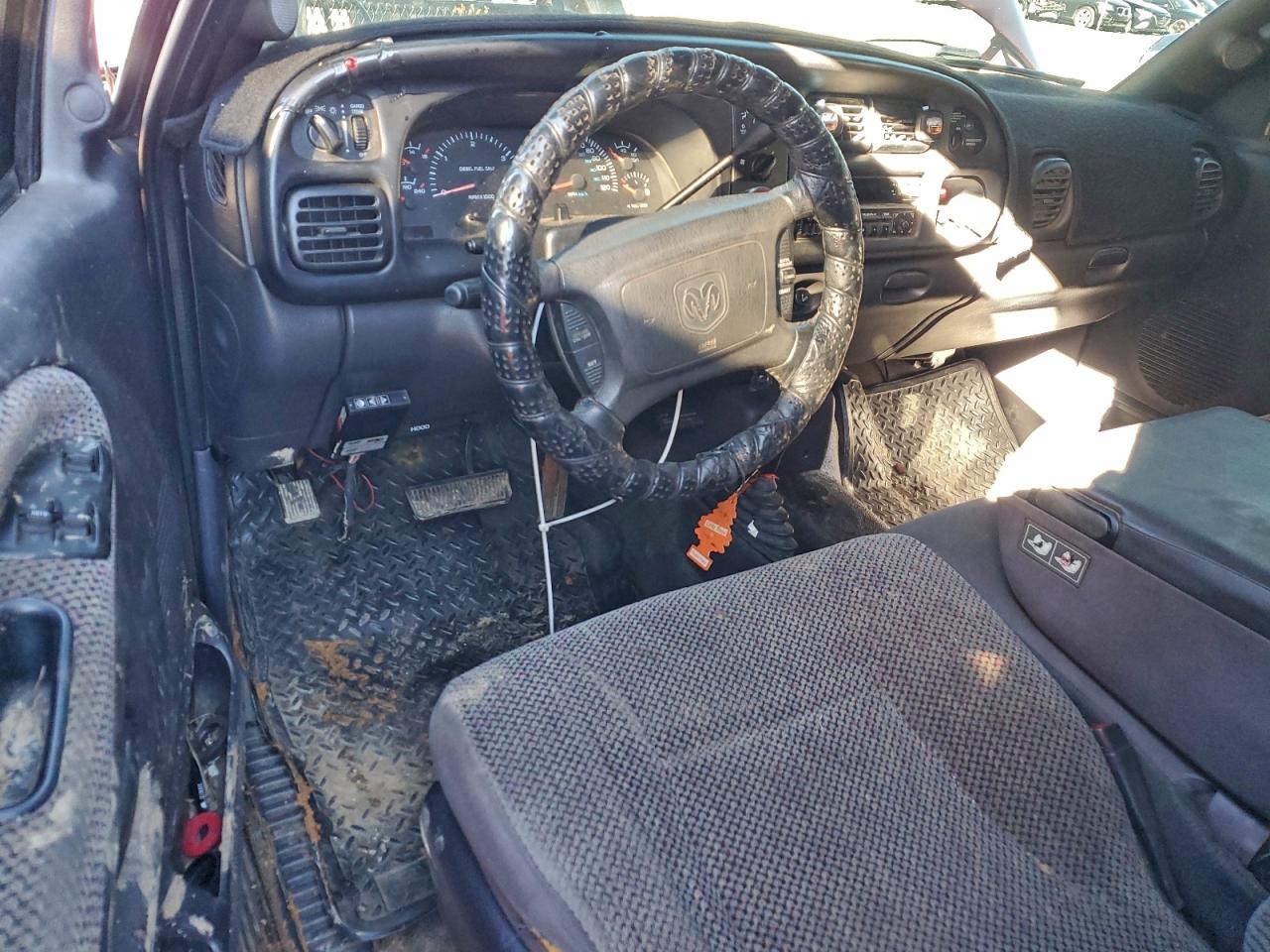 2001 Dodge Ram 3500 VIN: 1B7MF33671J588993 Lot: 94640725