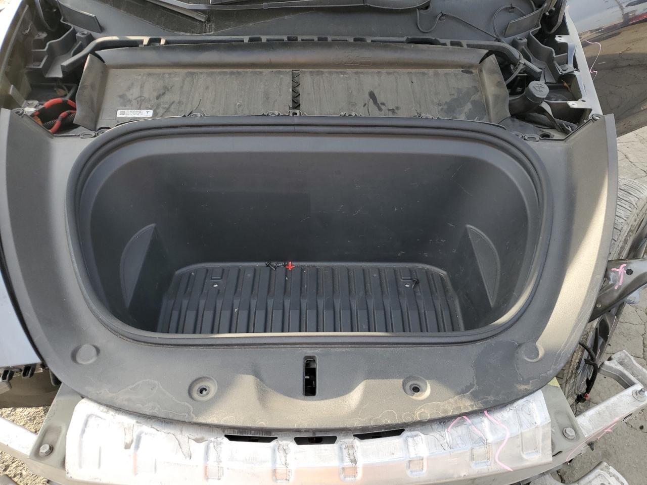 2022 Tesla Model Y VIN: 7SAYGDEF6NF487557 Lot: 91831595