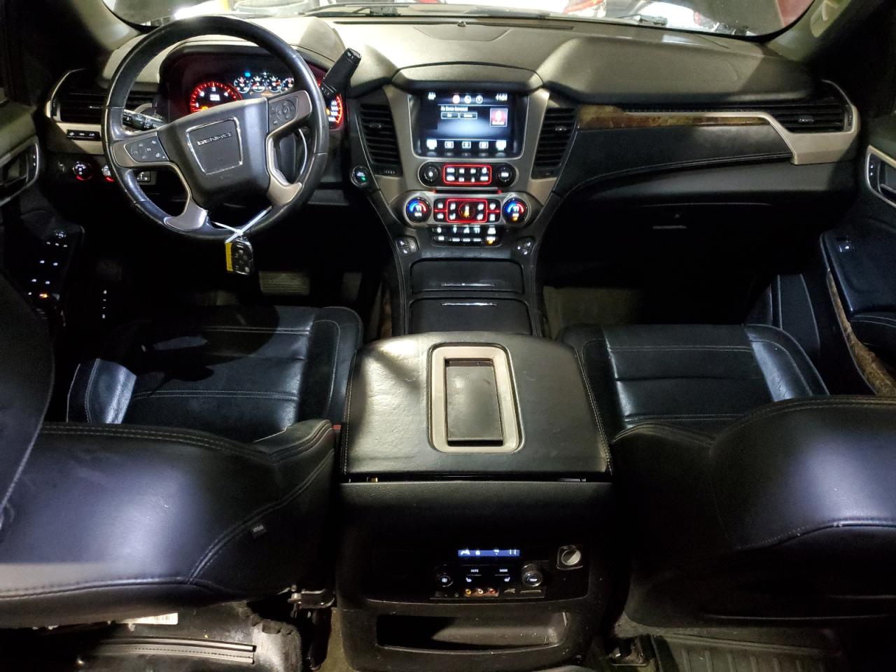 2015 GMC Yukon Denali VIN: 1GKS2CKJ2FR171643 Lot: 92310215