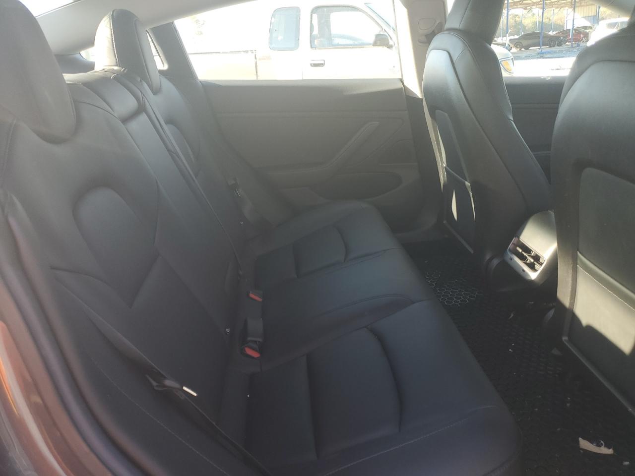 2018 Tesla Model 3 VIN: 5YJ3E1EA1JF042489 Lot: 90220075