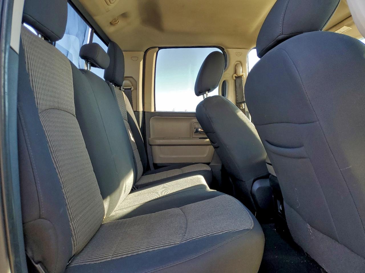 2011 Dodge Ram 1500 VIN: 1D7RV1GT0BS672121 Lot: 94069425