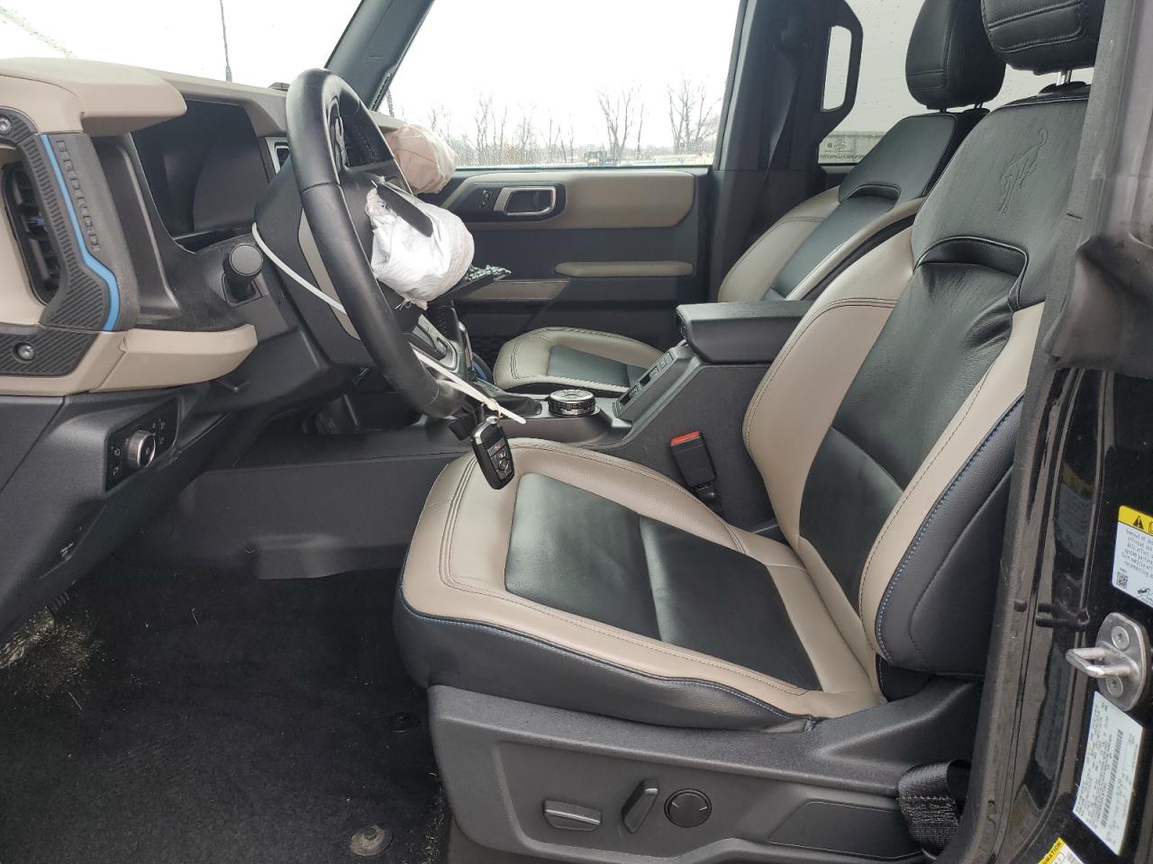 2023 Ford Bronco Base VIN: 1FMEE5DP0PLB72562 Lot: 93549375