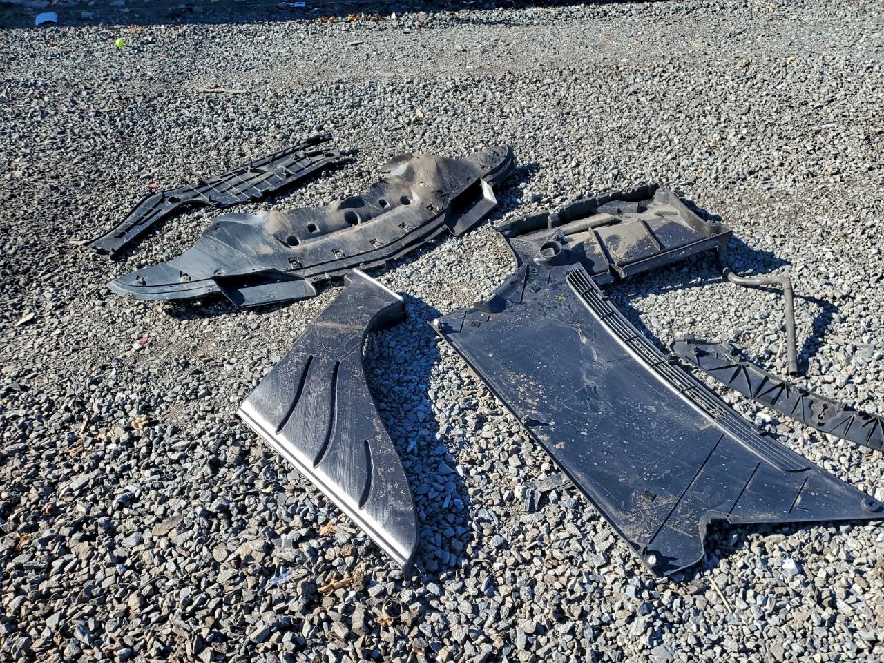 2021 Tesla Model S VIN: 5YJSA1E24MF424780 Lot: 93434905