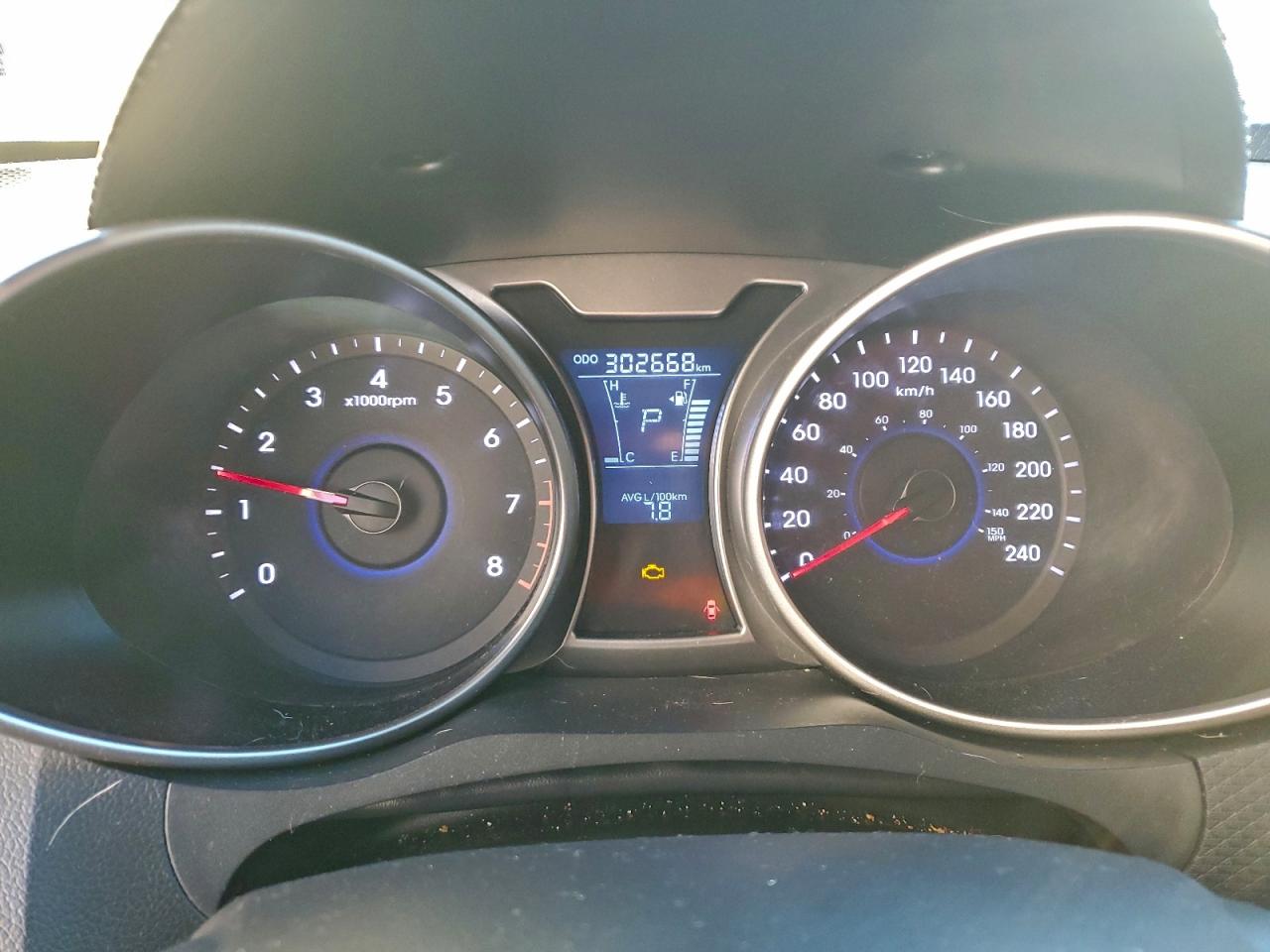 2016 Hyundai Veloster VIN: KMHTC6AD3GU290385 Lot: 94937475