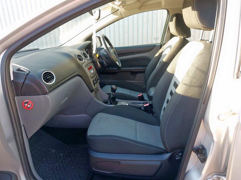 2009 FORD FOCUS 1.6 ZETEC 5DR