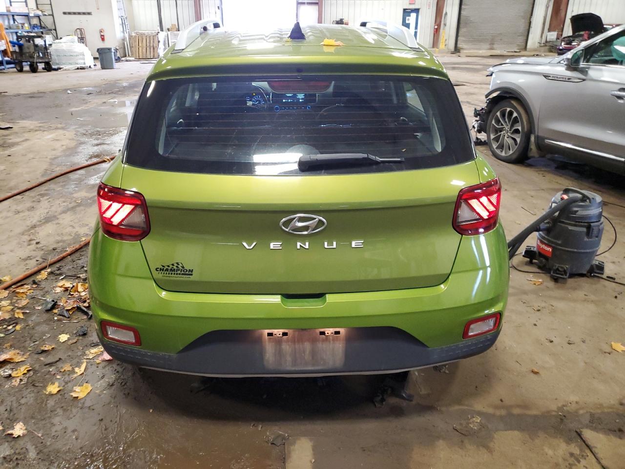 2020 Hyundai Venue Sel VIN: KMHRC8A32LU028817 Lot: 92138665