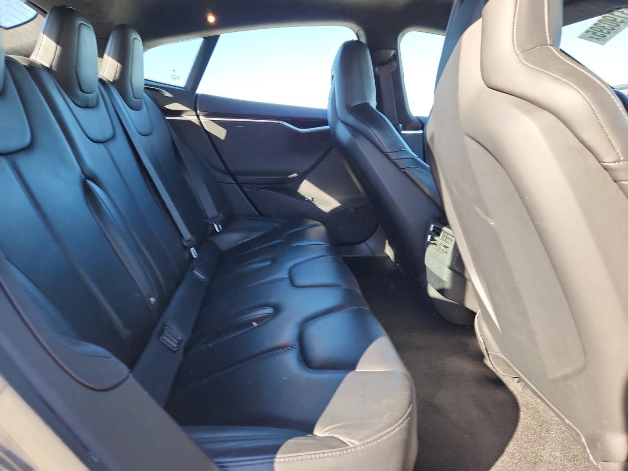 2016 Tesla Model S VIN: 5YJSA1E25GF169643 Lot: 93190395