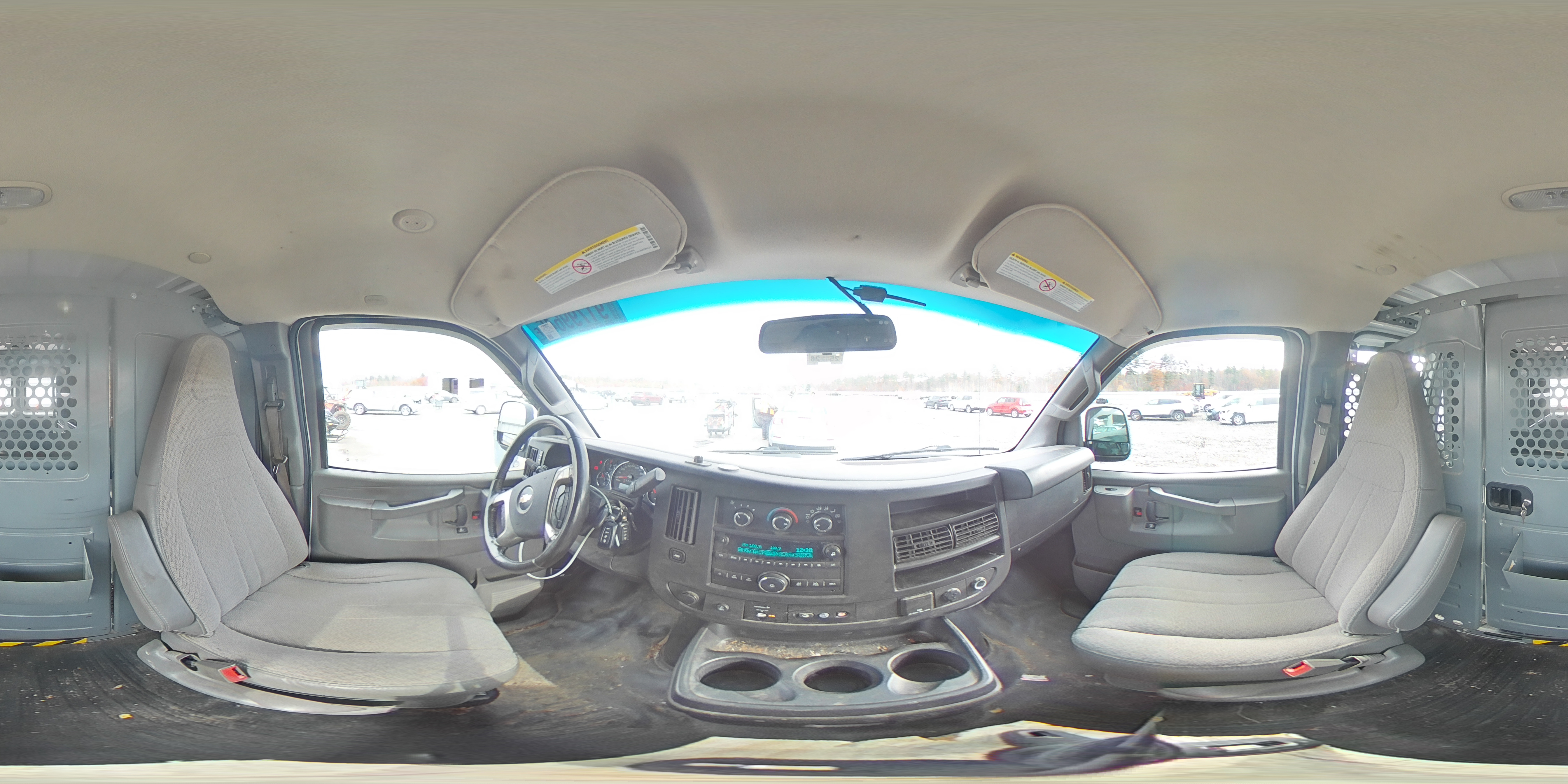 2018 Chevrolet Express G2500 VIN: 1GCWGAFP7J1335915 Lot: 91799645