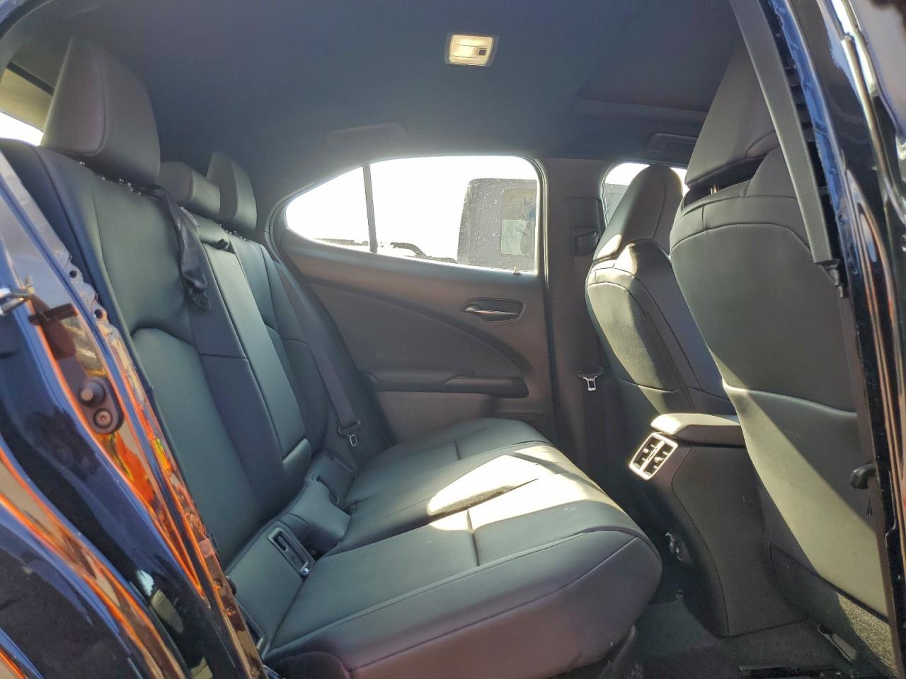 2023 Lexus Ux 250H Premium VIN: JTHP6JBH7P2152747 Lot: 93409505